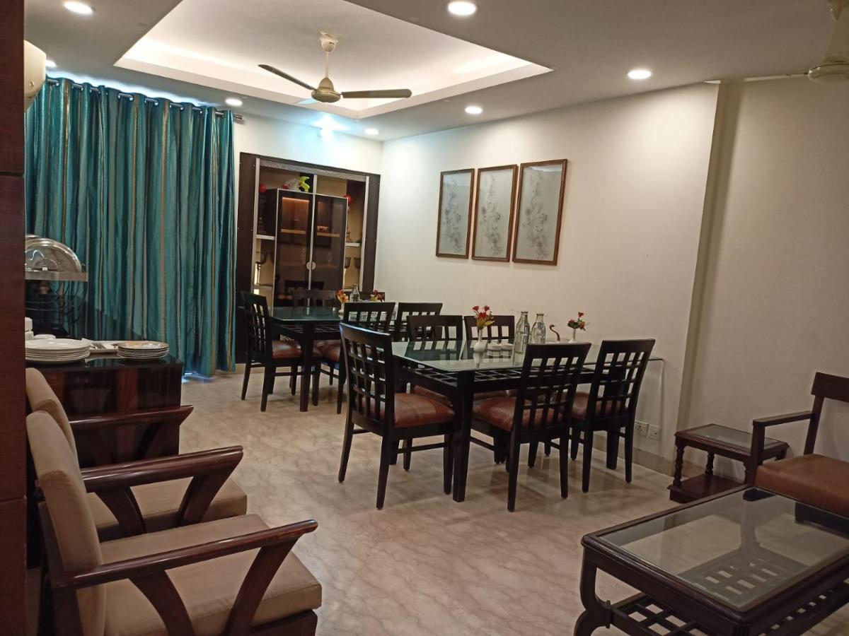 Hermitage By The Cosy Hotels Near Lotus Temple Nova Deli Exterior foto