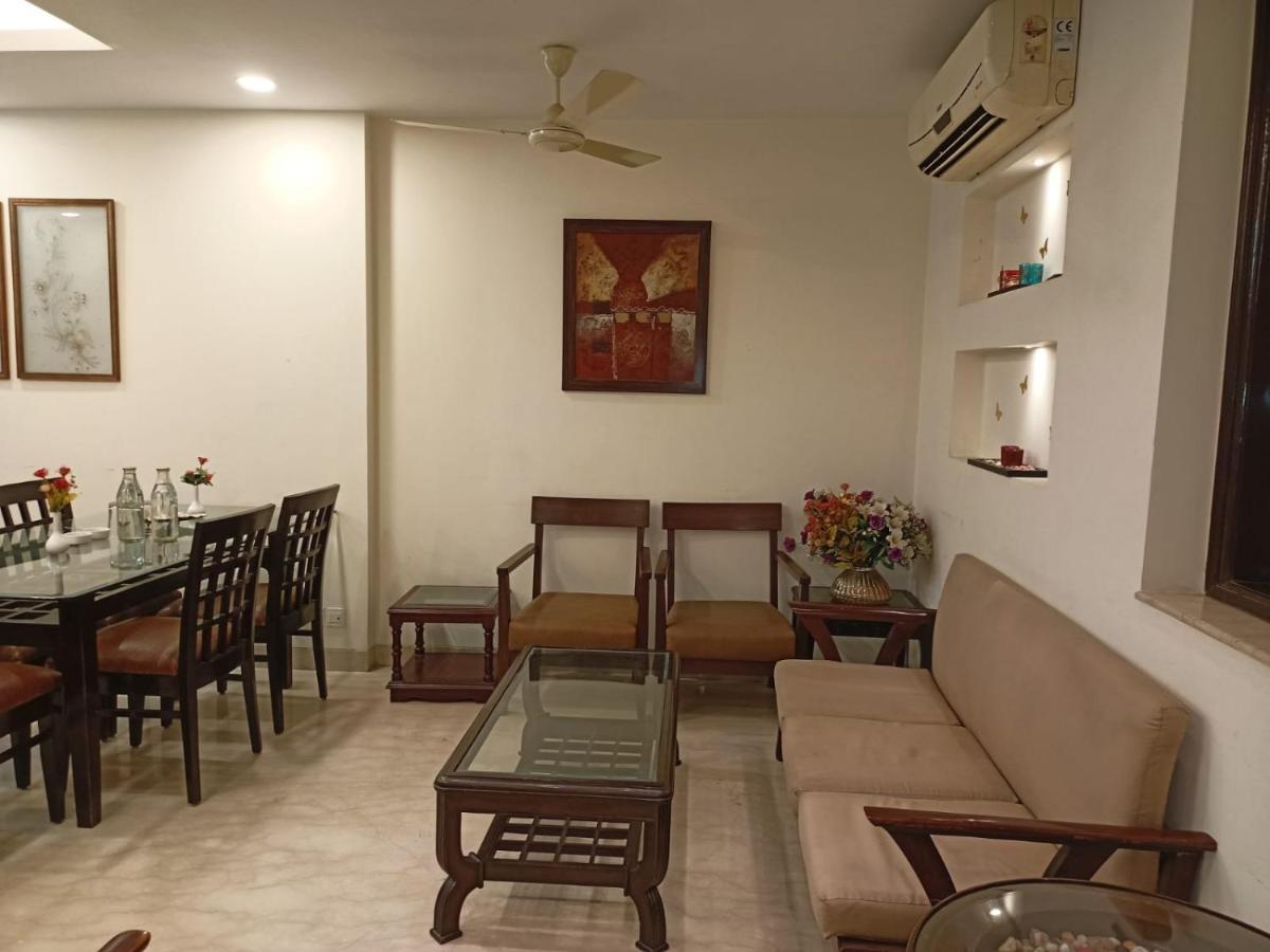 Hermitage By The Cosy Hotels Near Lotus Temple Nova Deli Exterior foto