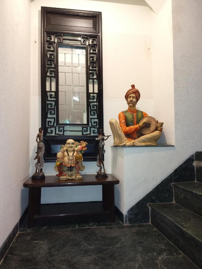 Hermitage By The Cosy Hotels Near Lotus Temple Nova Deli Exterior foto