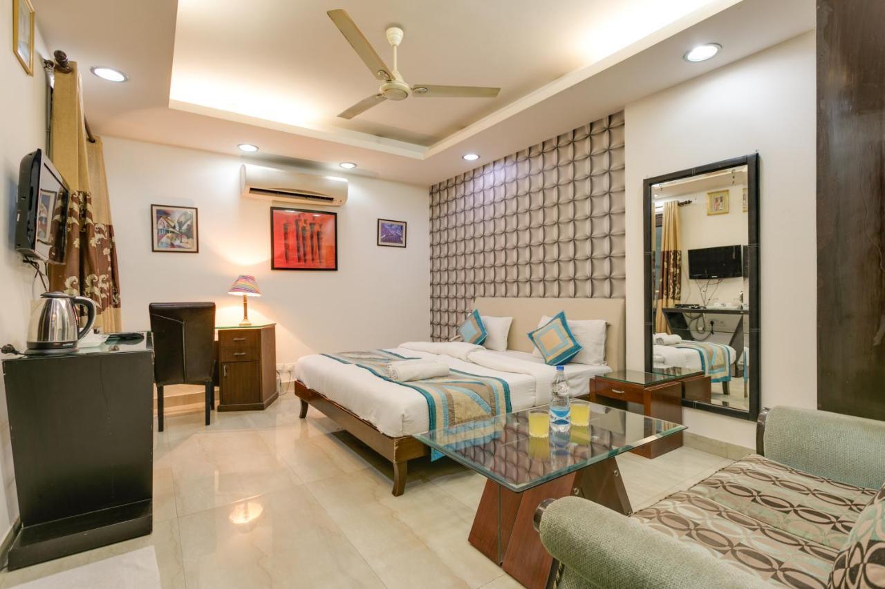 Hermitage By The Cosy Hotels Near Lotus Temple Nova Deli Exterior foto