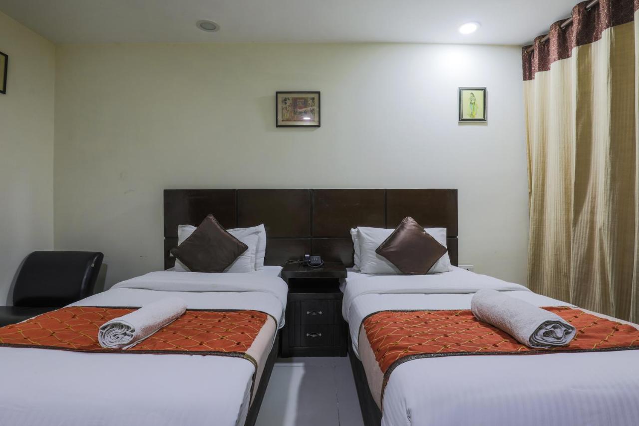 Hermitage By The Cosy Hotels Near Lotus Temple Nova Deli Exterior foto